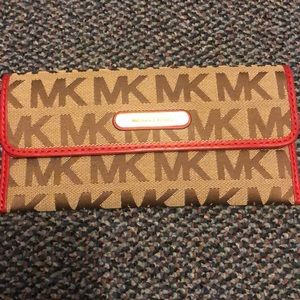 Michael kors wallet